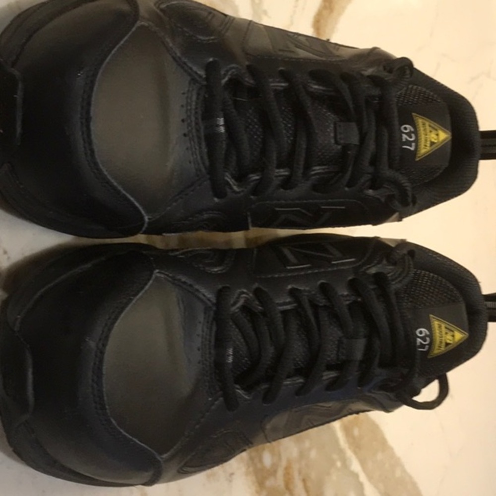 Men’s work sneakers